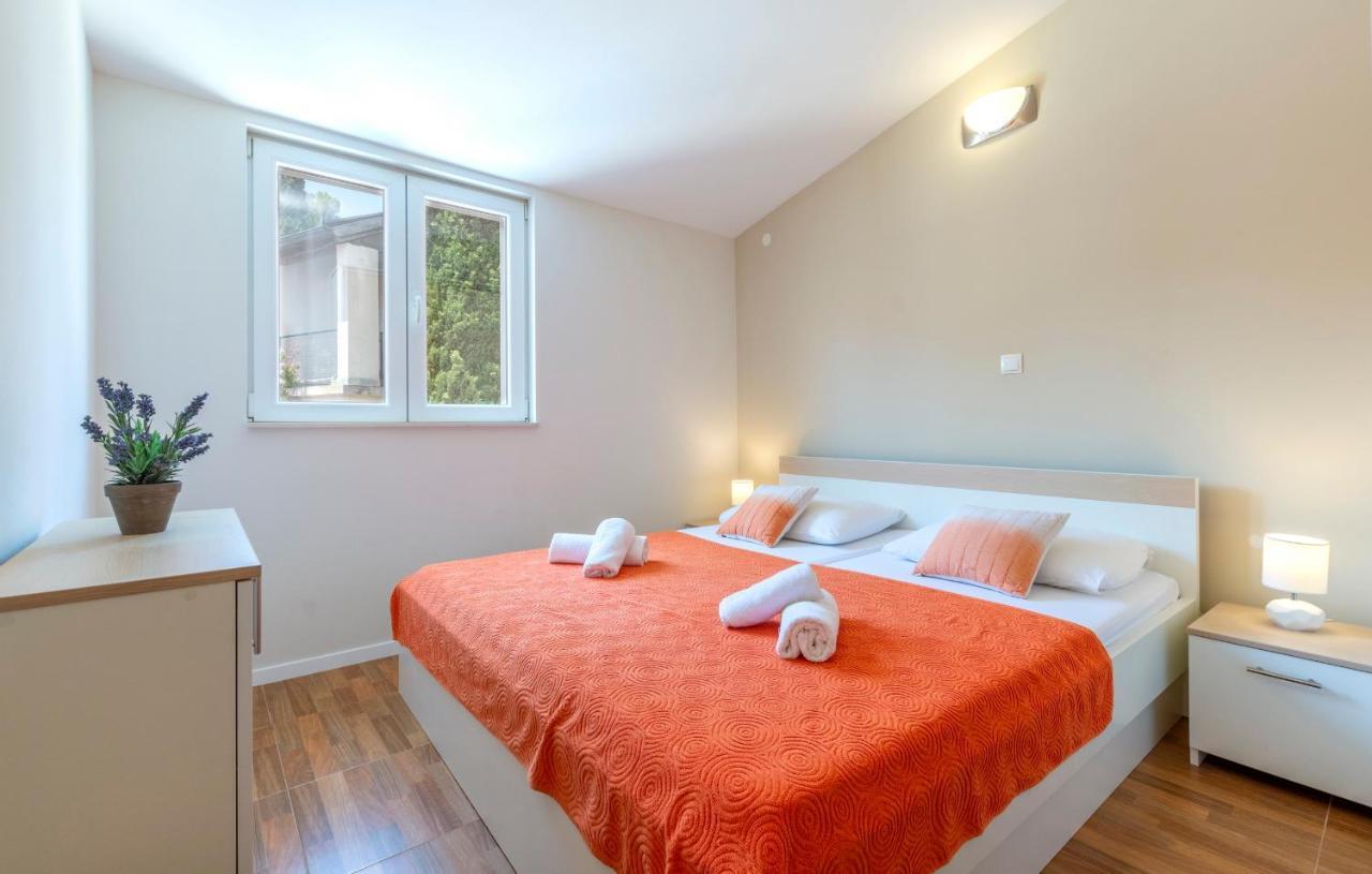 Apartments Listes Milna  Kültér fotó