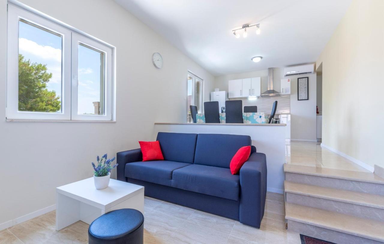 Apartments Listes Milna  Kültér fotó